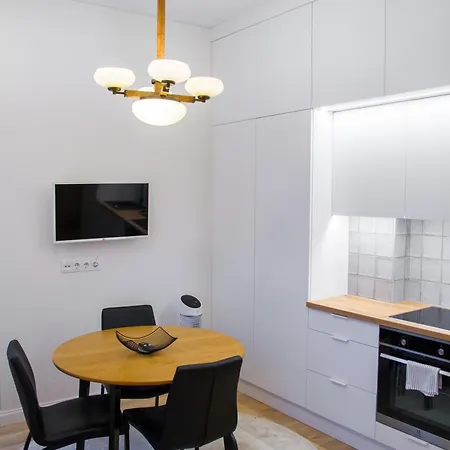 New & Stylish Old Town By Urban Rent *